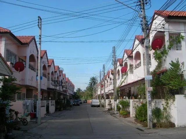 Chat-Thong Villa Bowin