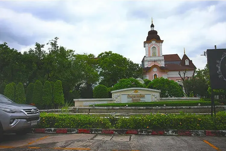 Baan Klang Muang Luzern Sukhumvit