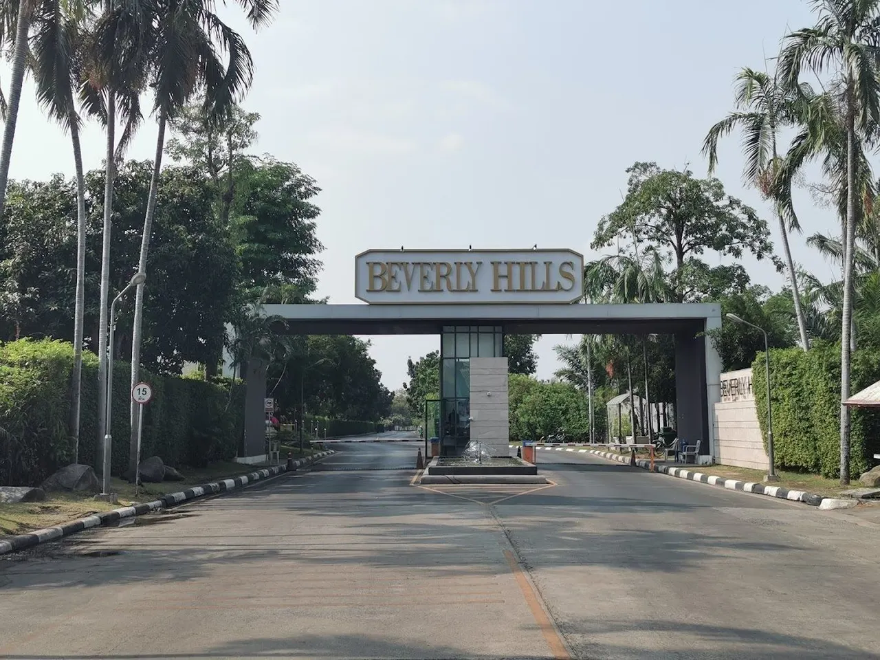 Beverly Hills Chaengwattana