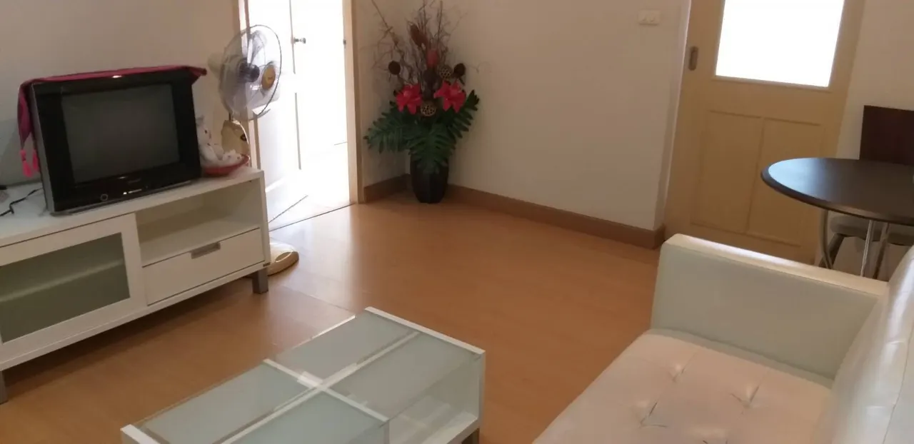 Condo · 1 室 · 1 卫 · 40 m²