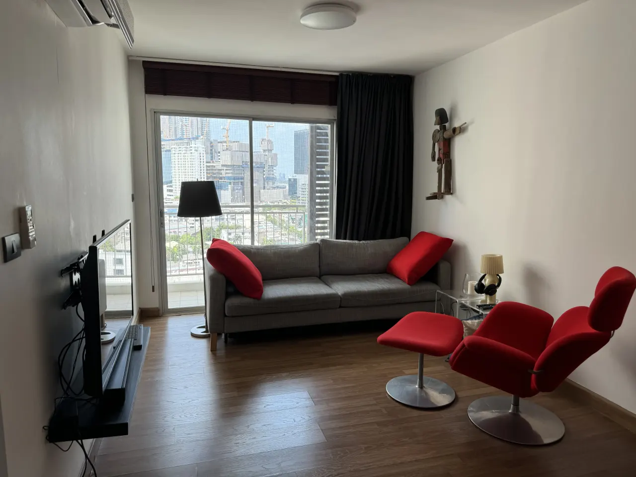 Condo · 1 室 · 1 卫 · 48 m²