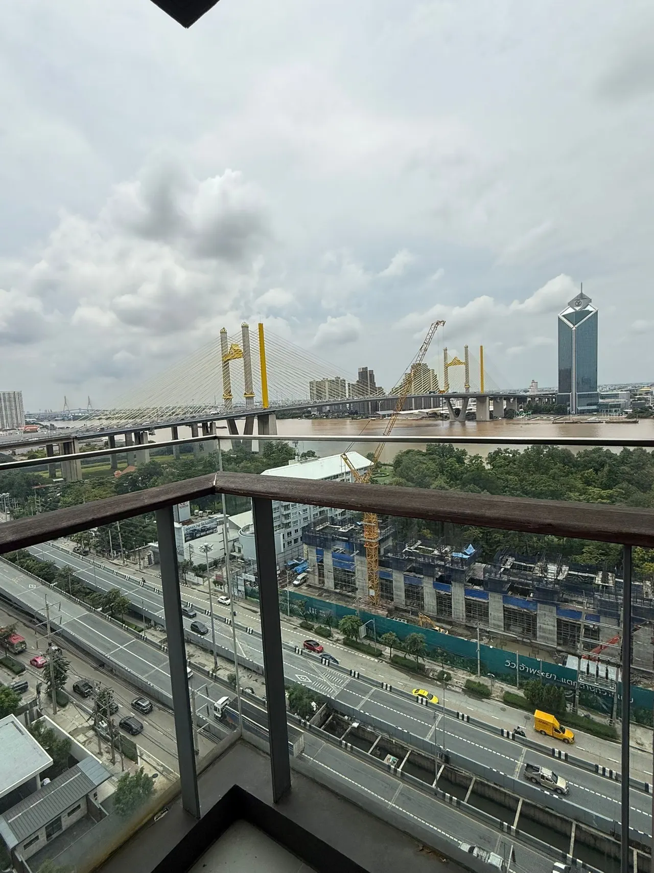 Condo · 2 bd · 2 ba · 82 m²