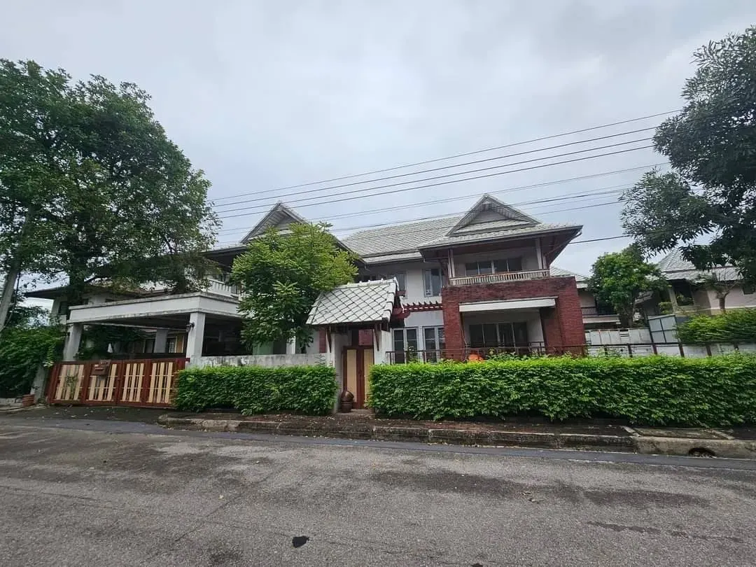 Noble Wana Pinklao