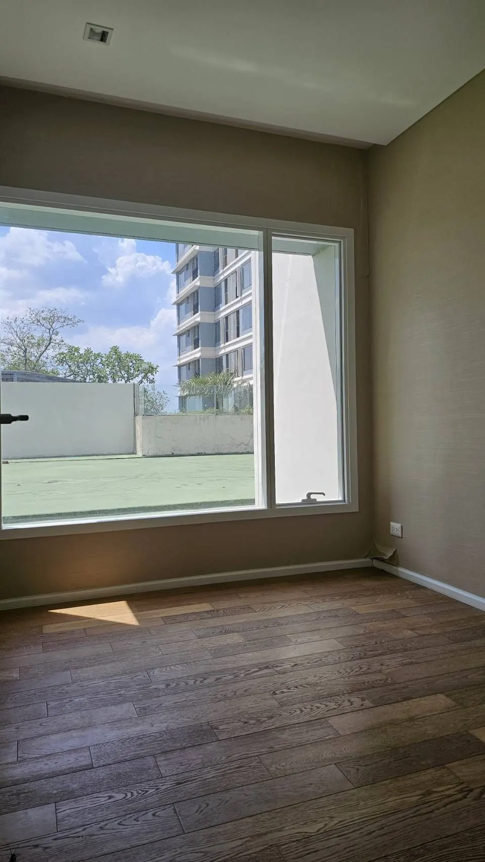 Condo · 1 室 · 1 卫 · 31 m²