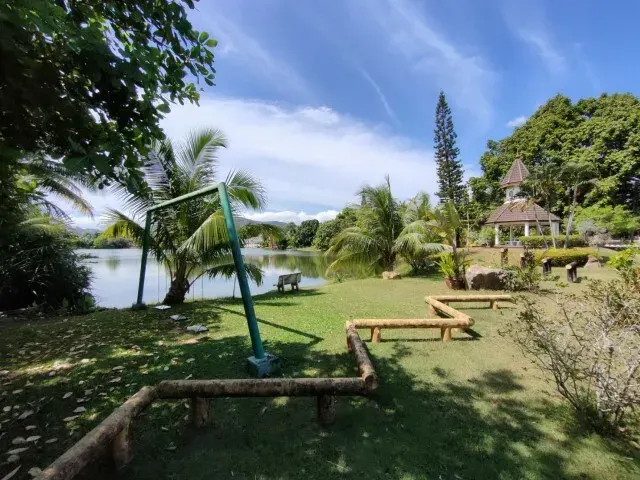 Baan Chuanchuen Lagoon