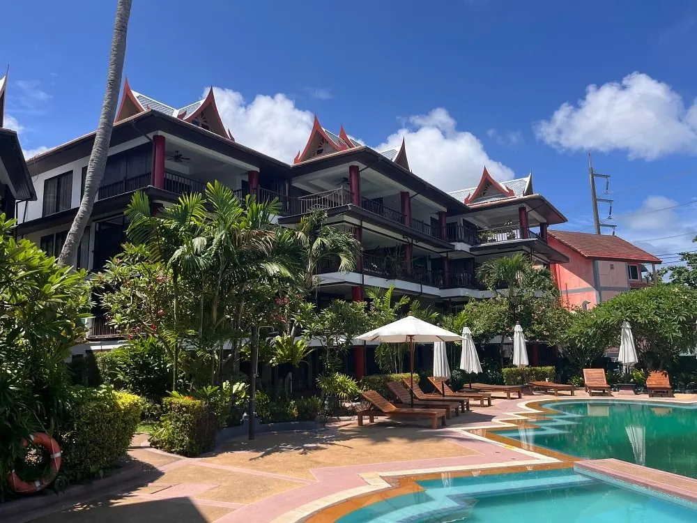 Condo · 2 ห้องนอน · 2 ห้องน้ำ · 240 m²