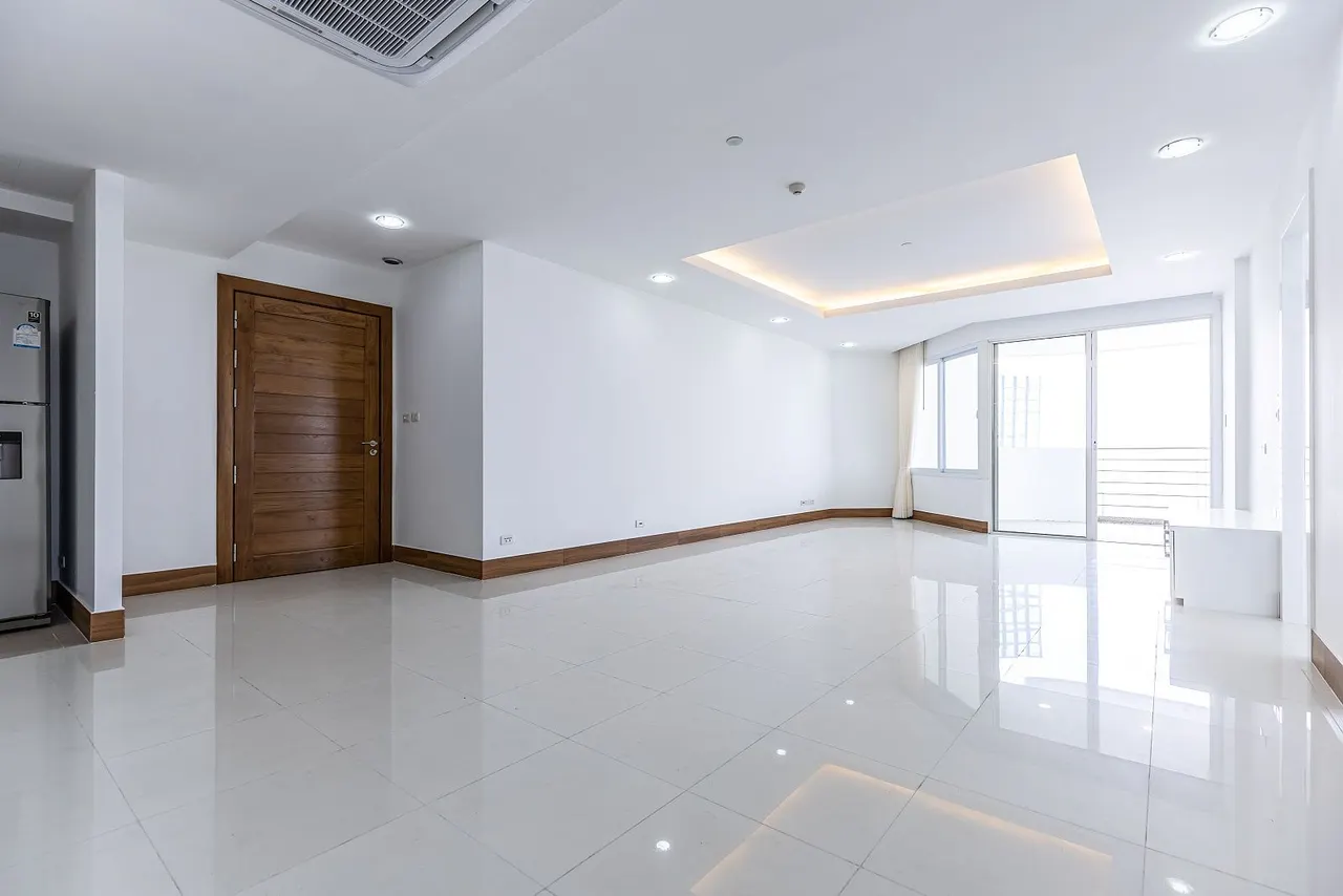 Condo · 2 室 · 2 卫 · 148 m²