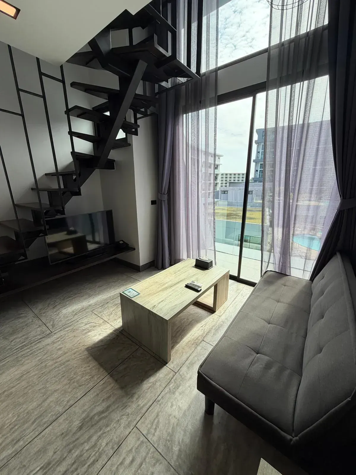 1 bd · 1 ba · 37 m²