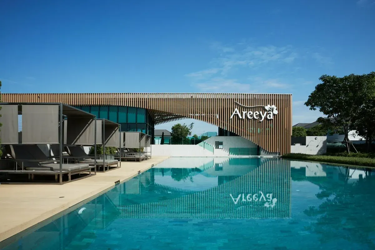 Areeya The Color 2
