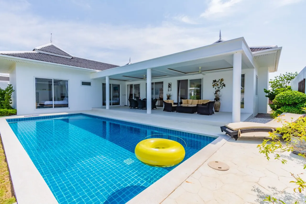 Villa · 3 ห้องนอน · 2 ห้องน้ำ · 220 m²
