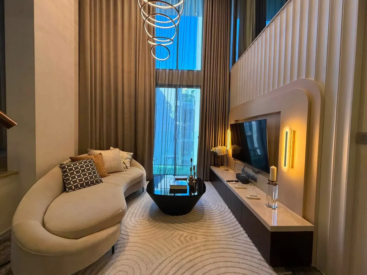 3 bd · 4 ba · 123 m²