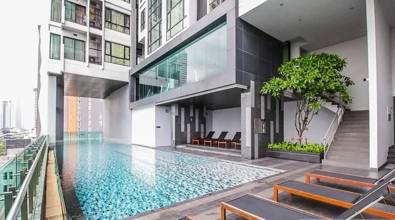 Fuse Sathorn-Taksin