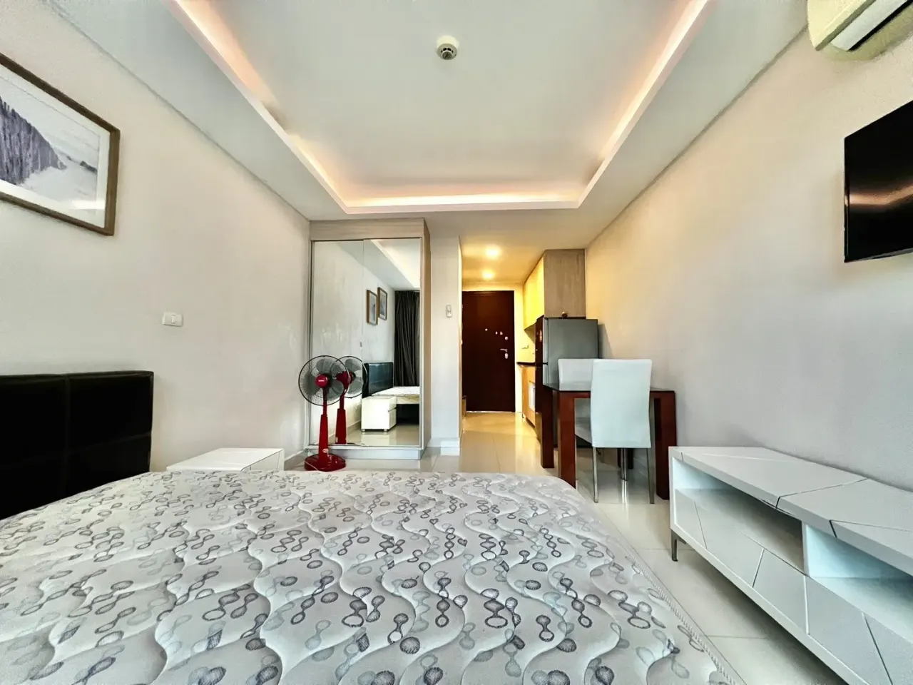 1 ห้องน้ำ · 27 m²