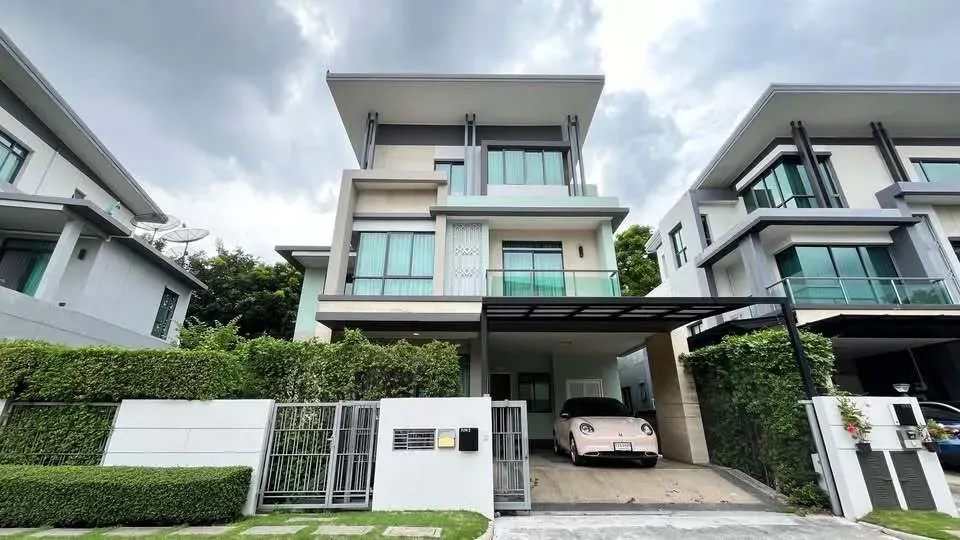 House · 5 bd · 6 ba · 281 m²