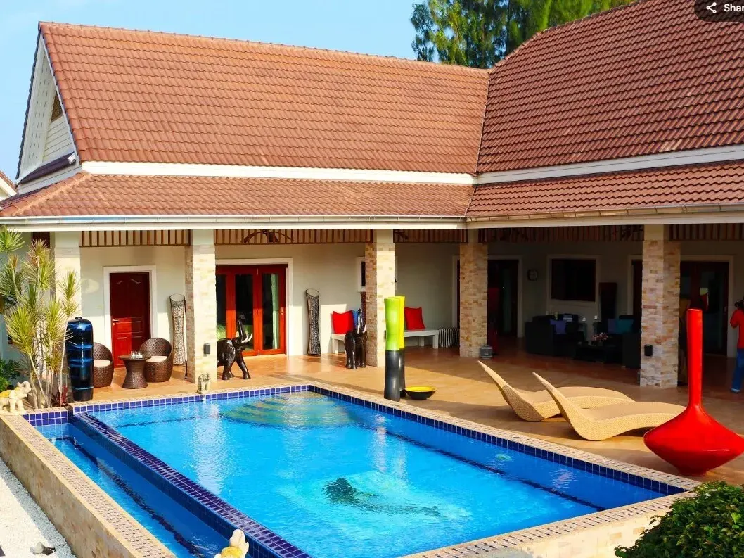 Smart House Resort