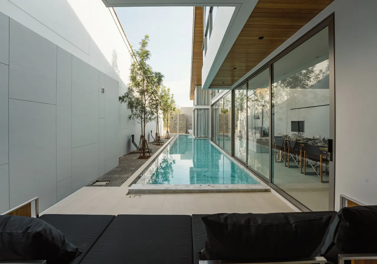 Villa · 4 bd · 4 ba · 560 m²