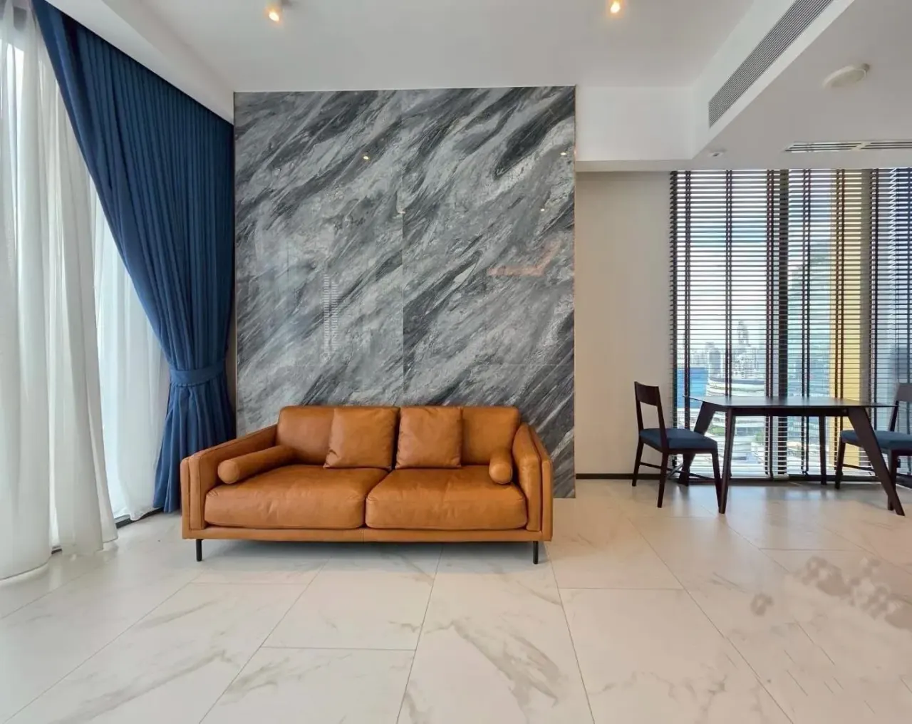 Condo · 1 bd · 1 ba · 52 m²