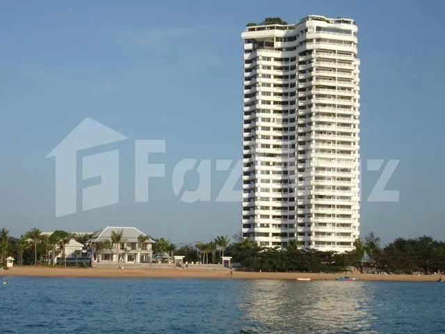 Goldensand Beachside Condominium