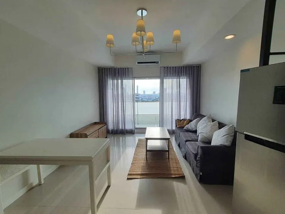 Condo · 1 室 · 1 卫 · 55 m²