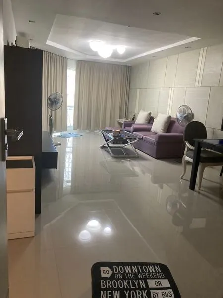 Condo · 1 室 · 1 卫 · 72 m²
