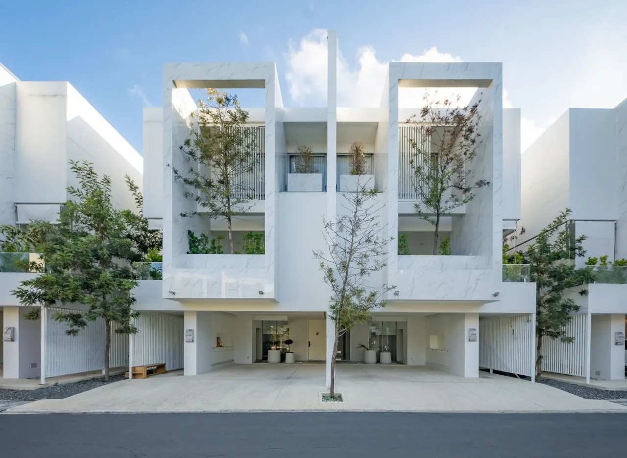 Townhouse · 4 室 · 5 卫 · 352 m²