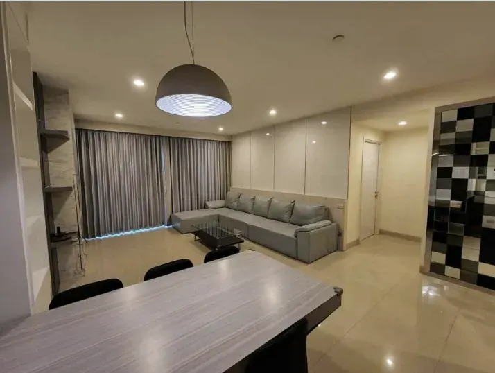 Condo · 2 室 · 2 卫 · 95 m²