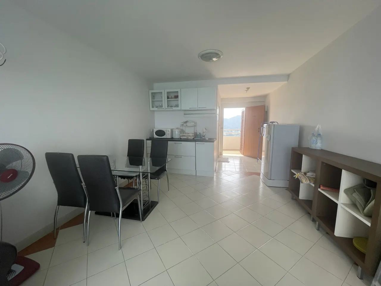 Condo · 1 室 · 1 卫 · 61 m²