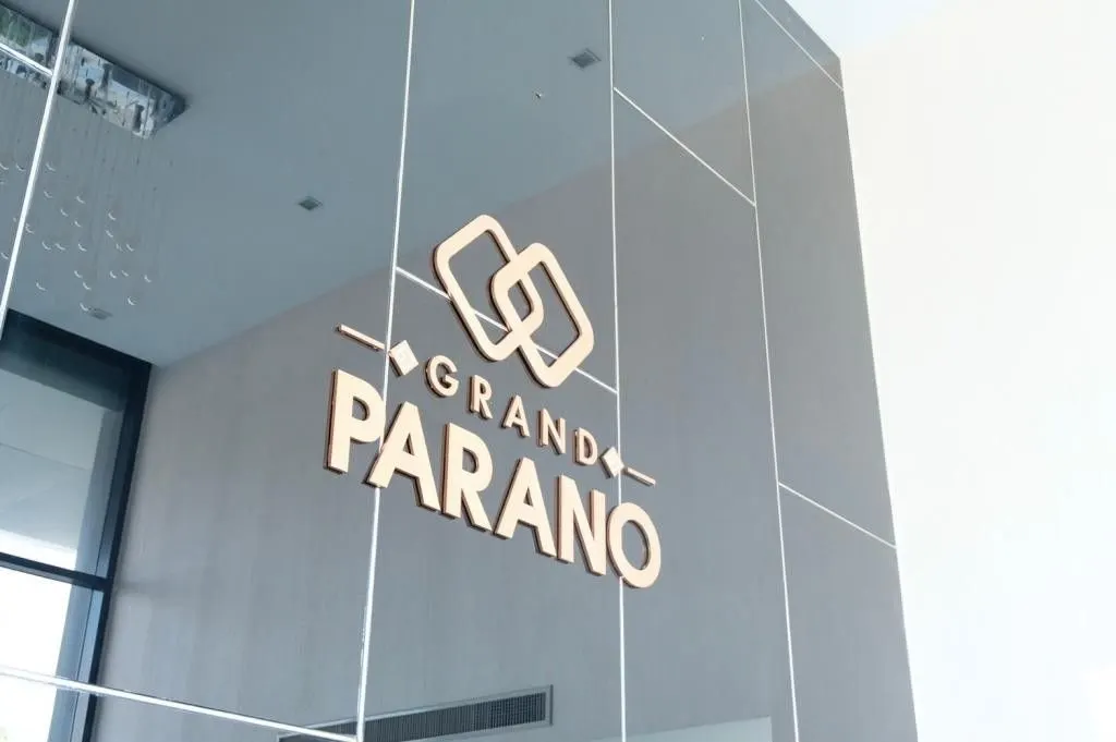 Grand Parano