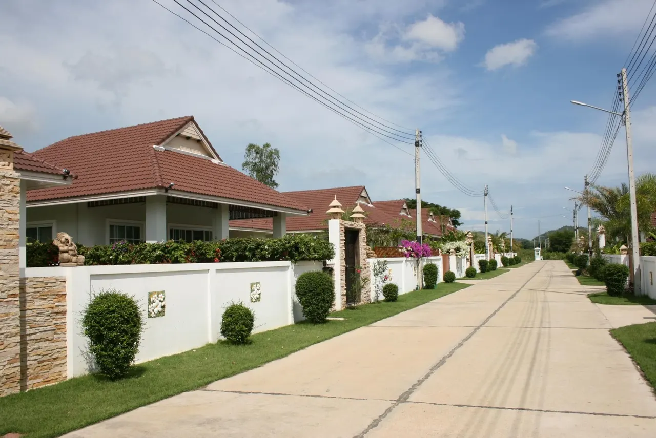 Smart House Village 1