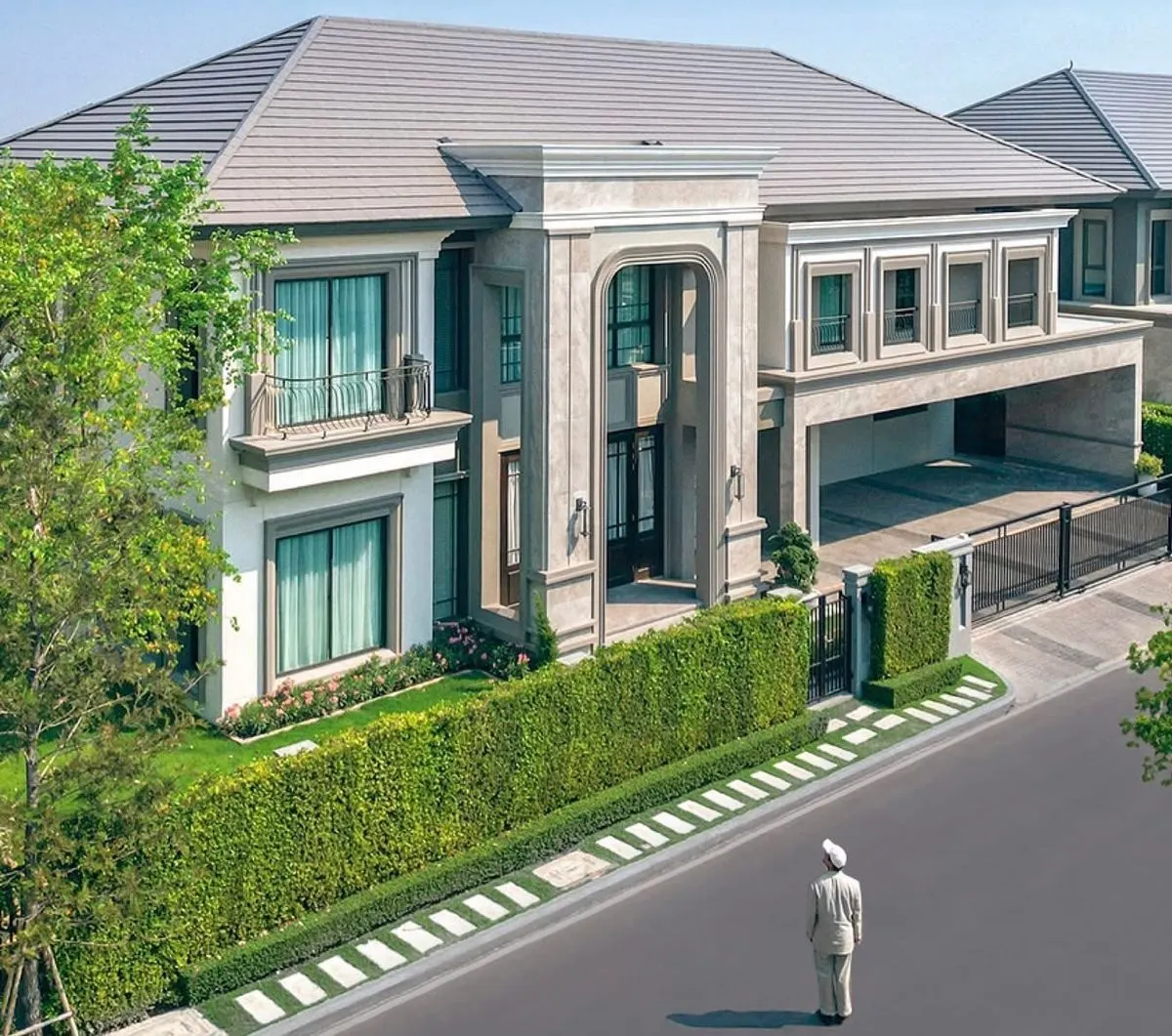 House · 6 bd · 6 ba · 604 m²