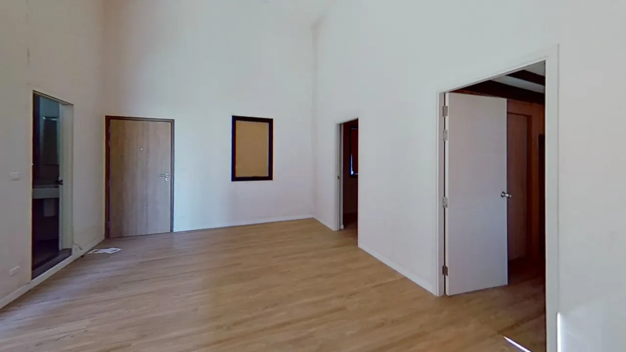 Condo · 2 室 · 1 卫 · 60 m²