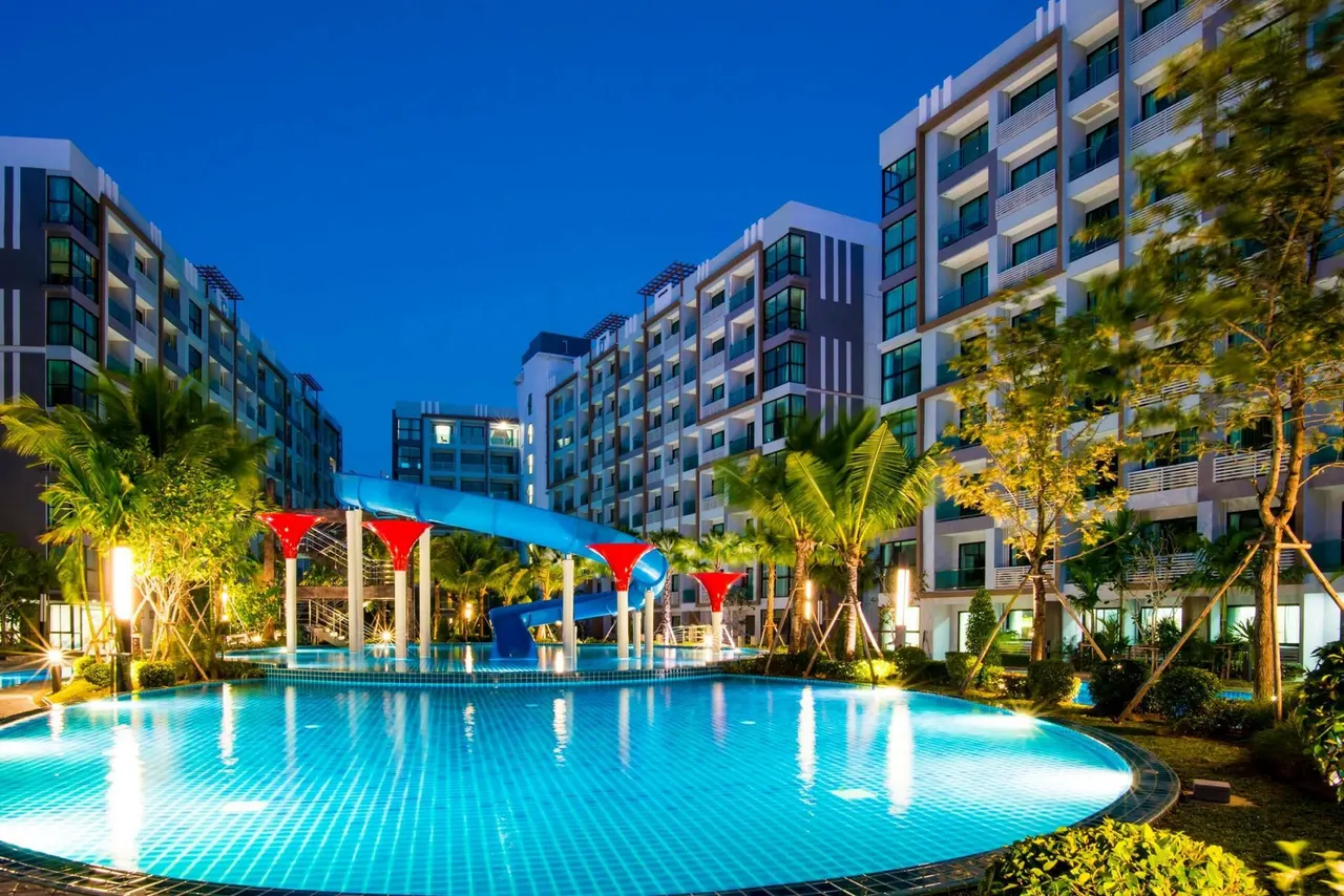 Dusit Grand Park