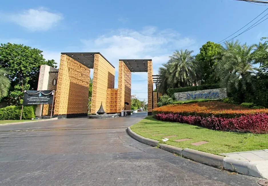 Baan Klang Muang S-Sense Sathorn-Taksin 2