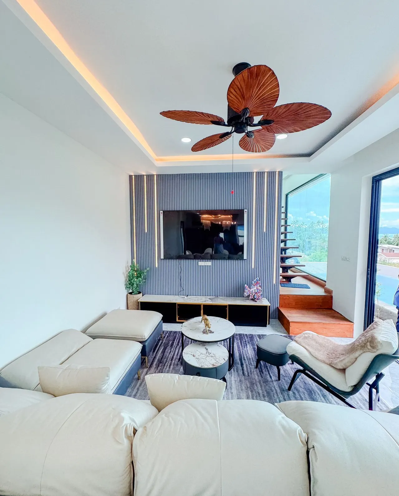 Villa · 4 bd · 3 ba · 238 m²