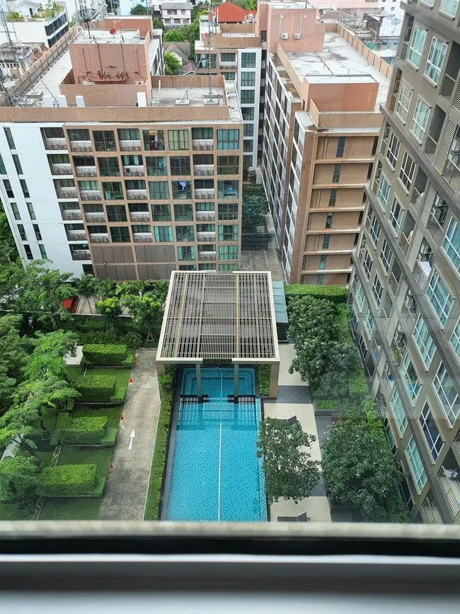 Condo · 1 bd · 1 ba · 49 m²