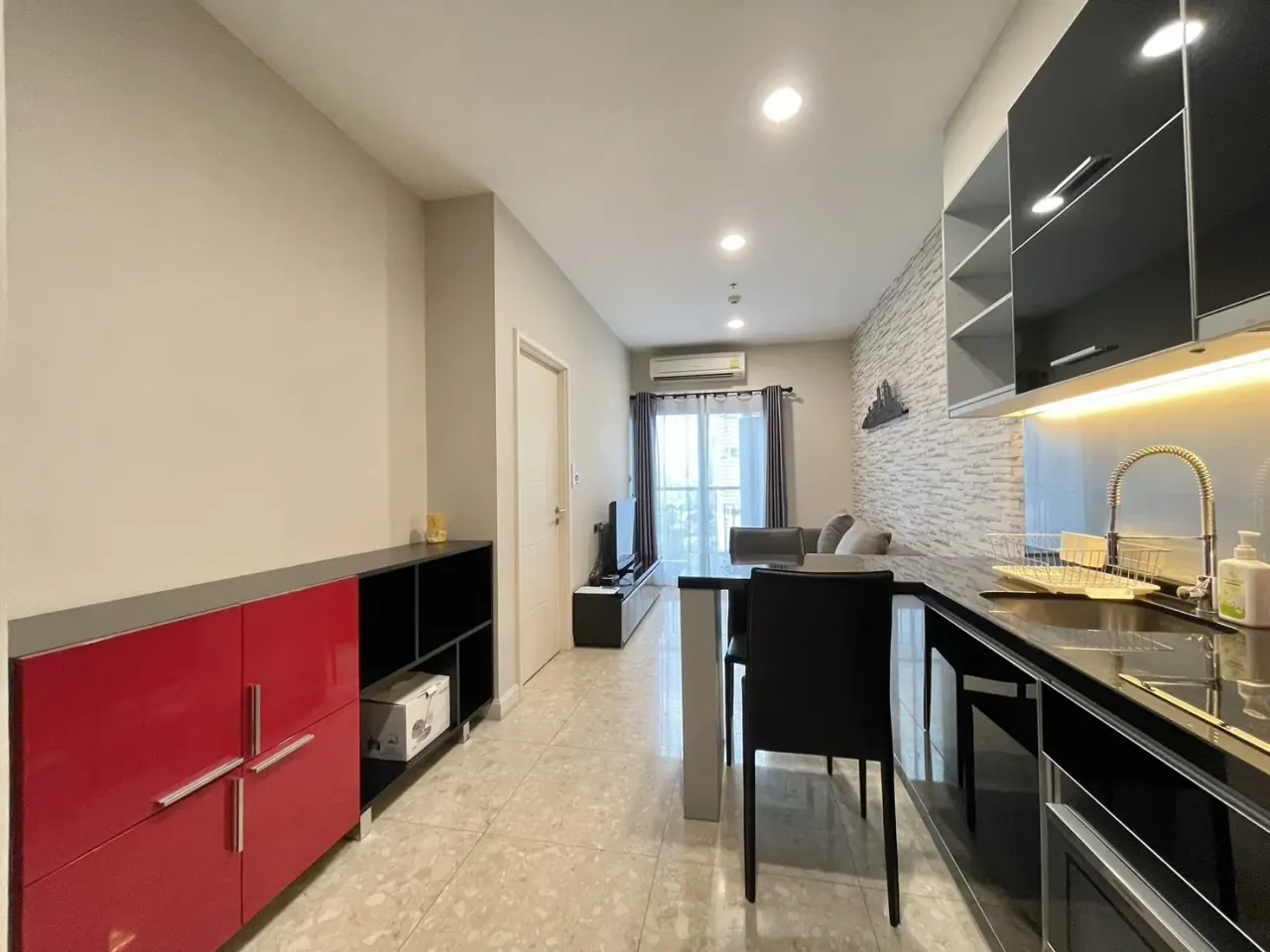 Condo · 1 室 · 1 卫 · 36 m²