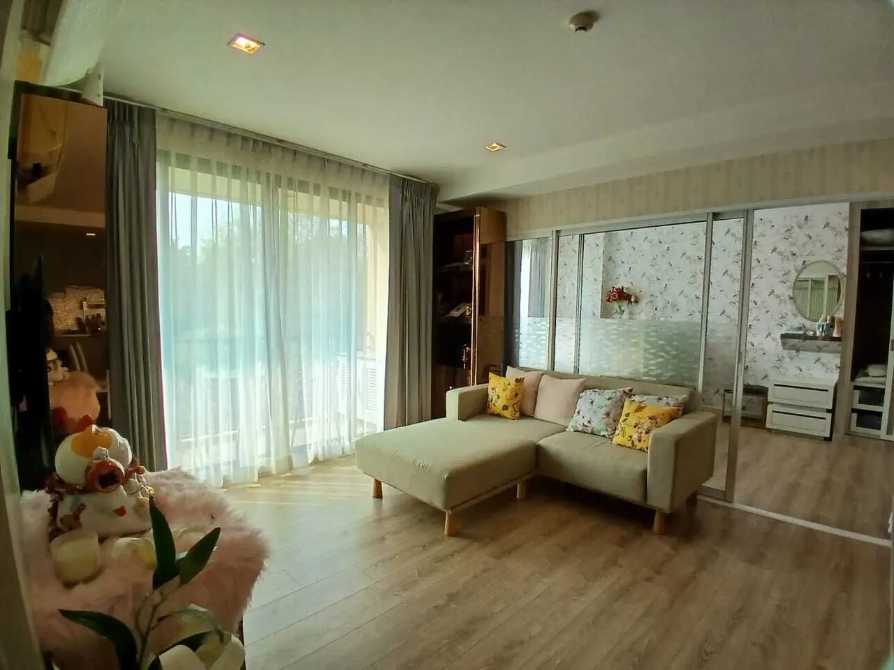 Condo · 3 室 · 2 卫 · 83 m²