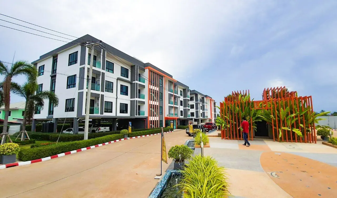 The Green City Condominium