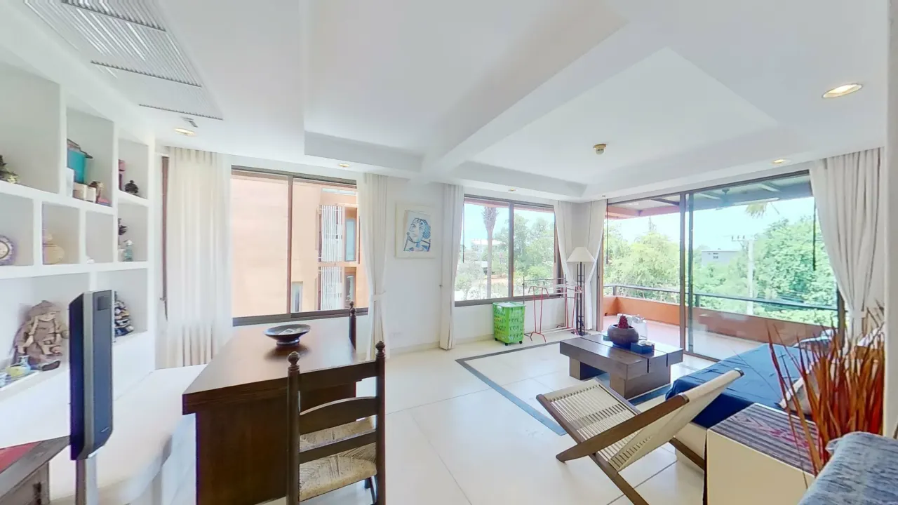 Condo · 2 ห้องนอน · 2 ห้องน้ำ · 84 m²