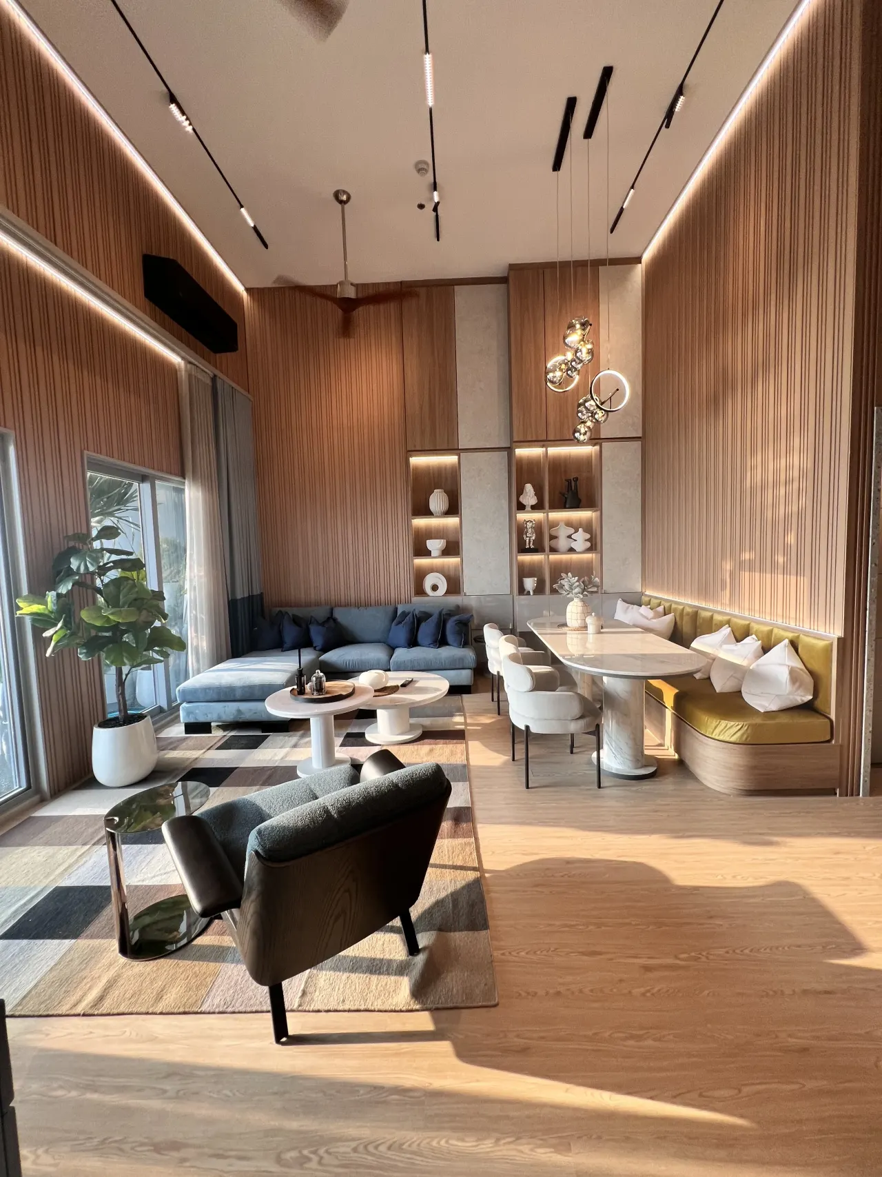 Condo · 3 室 · 2 卫 · 105 m²
