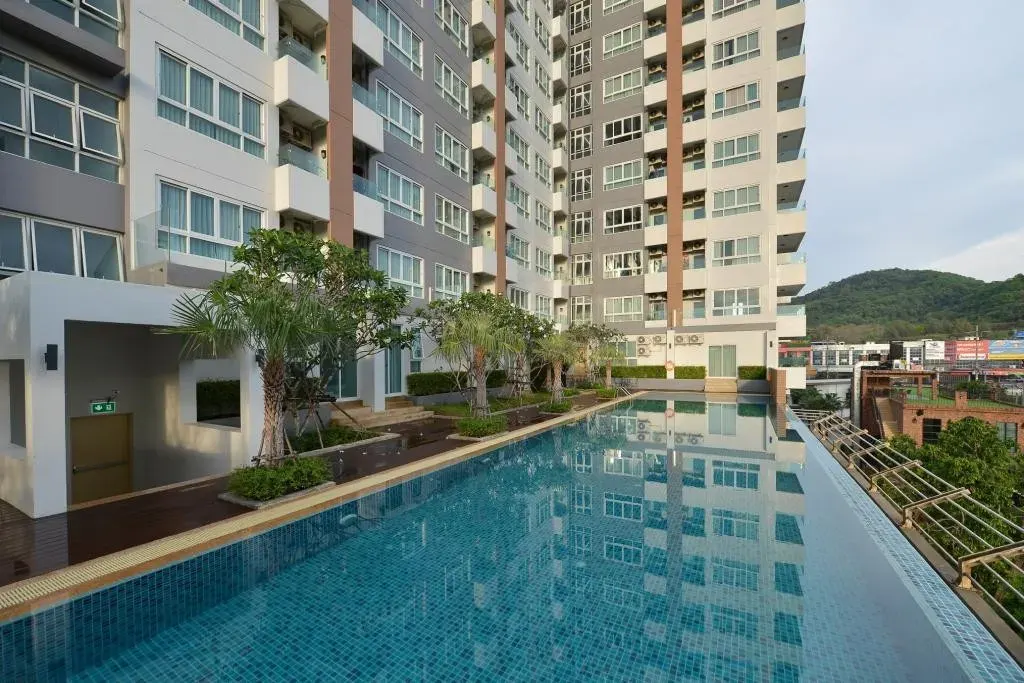 Sea Hill Condo Sriracha