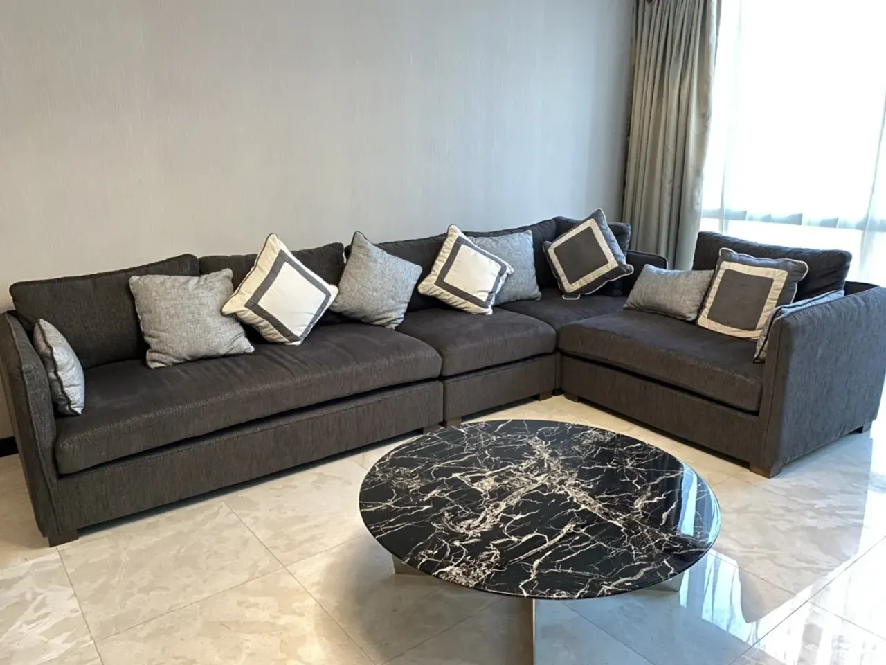 Condo · 3 сп. · 3 ванн. · 384 m²