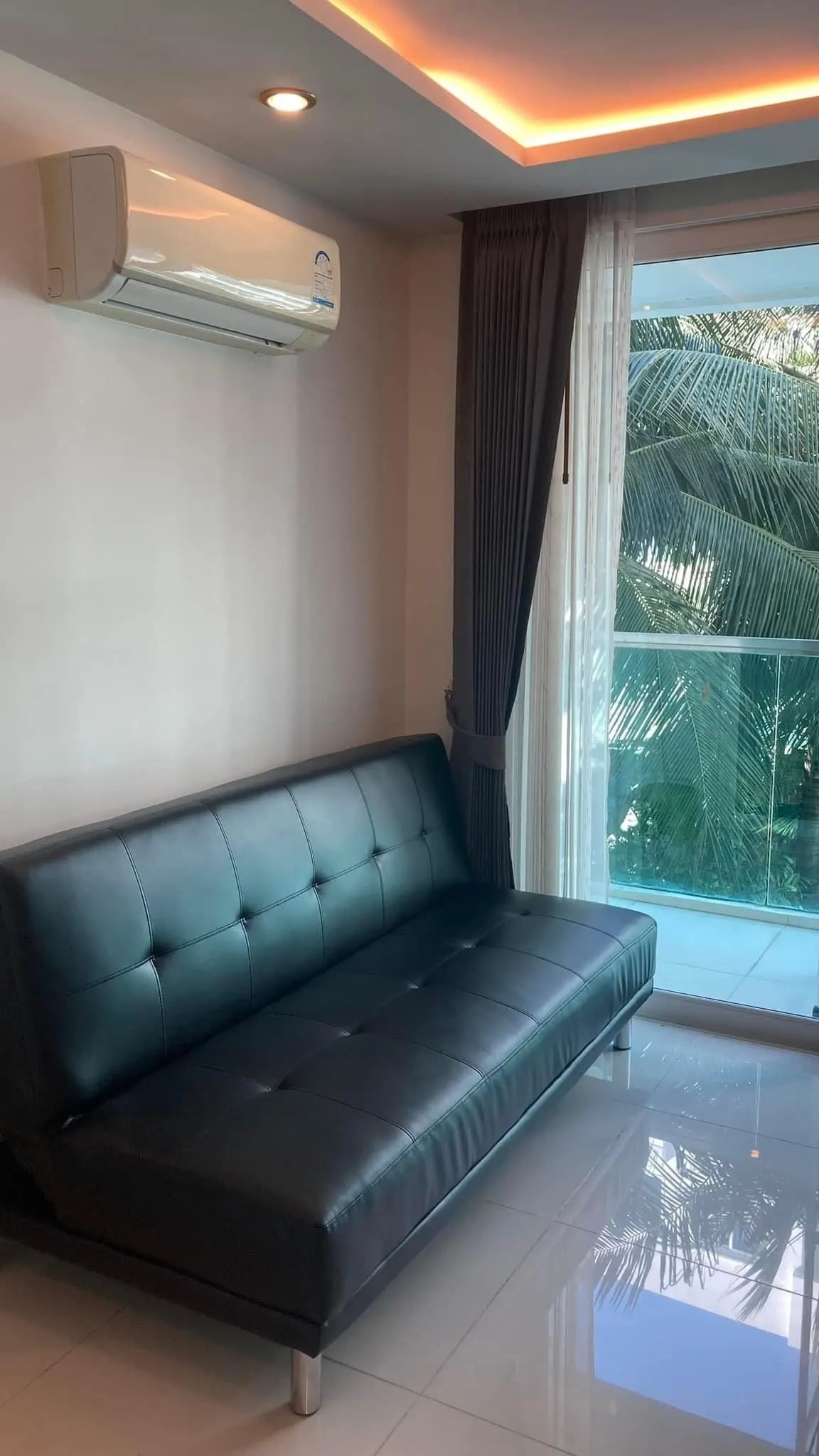Condo · 1 室 · 1 卫 · 35 m²