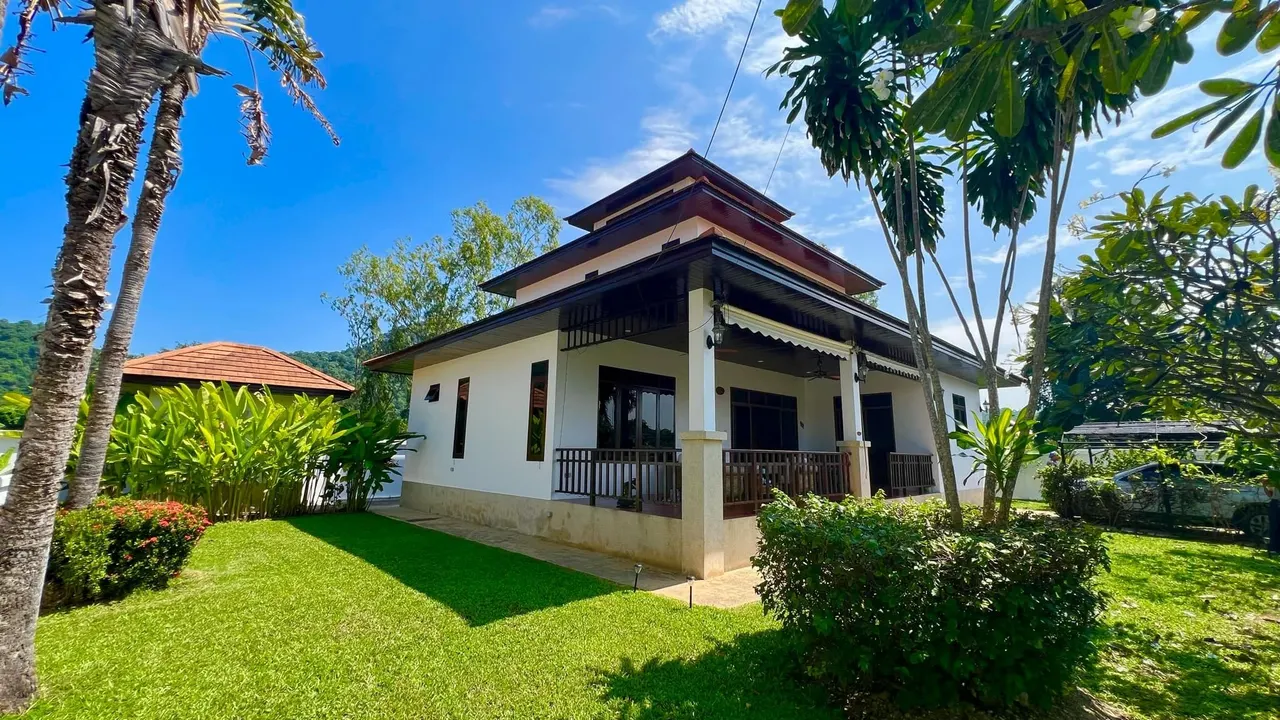 Villa · 3 ห้องนอน · 3 ห้องน้ำ · 246 m²