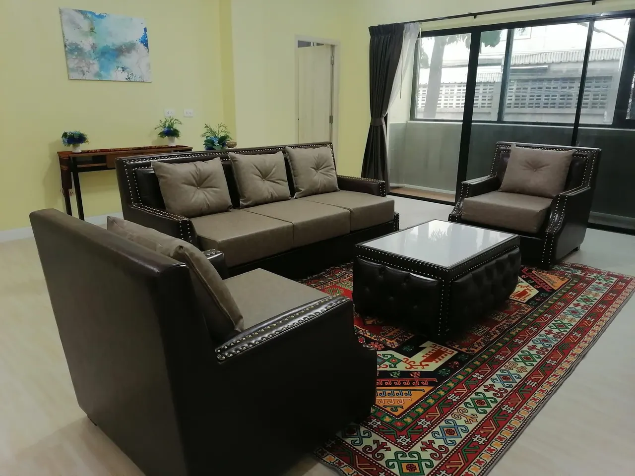 2 bd · 1 ba · 100 m²