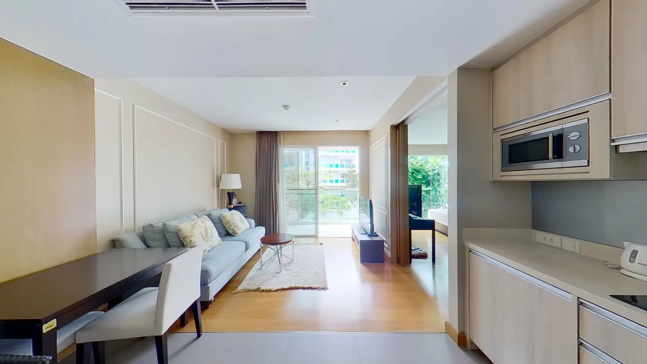 Condo · 1 室 · 1 卫 · 51 m²
