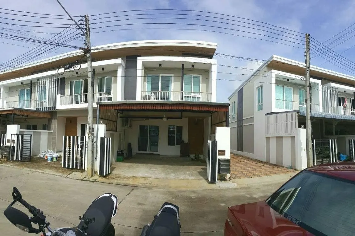 House · 3 bd · 2 ba · 120 m²