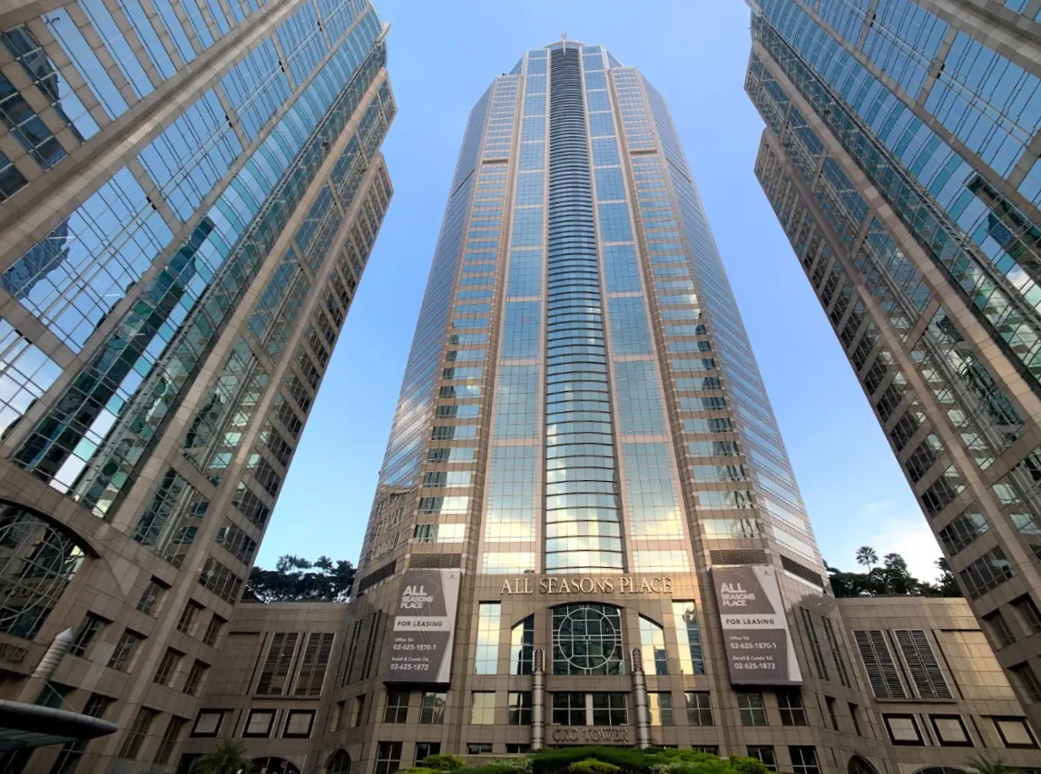 138 m²