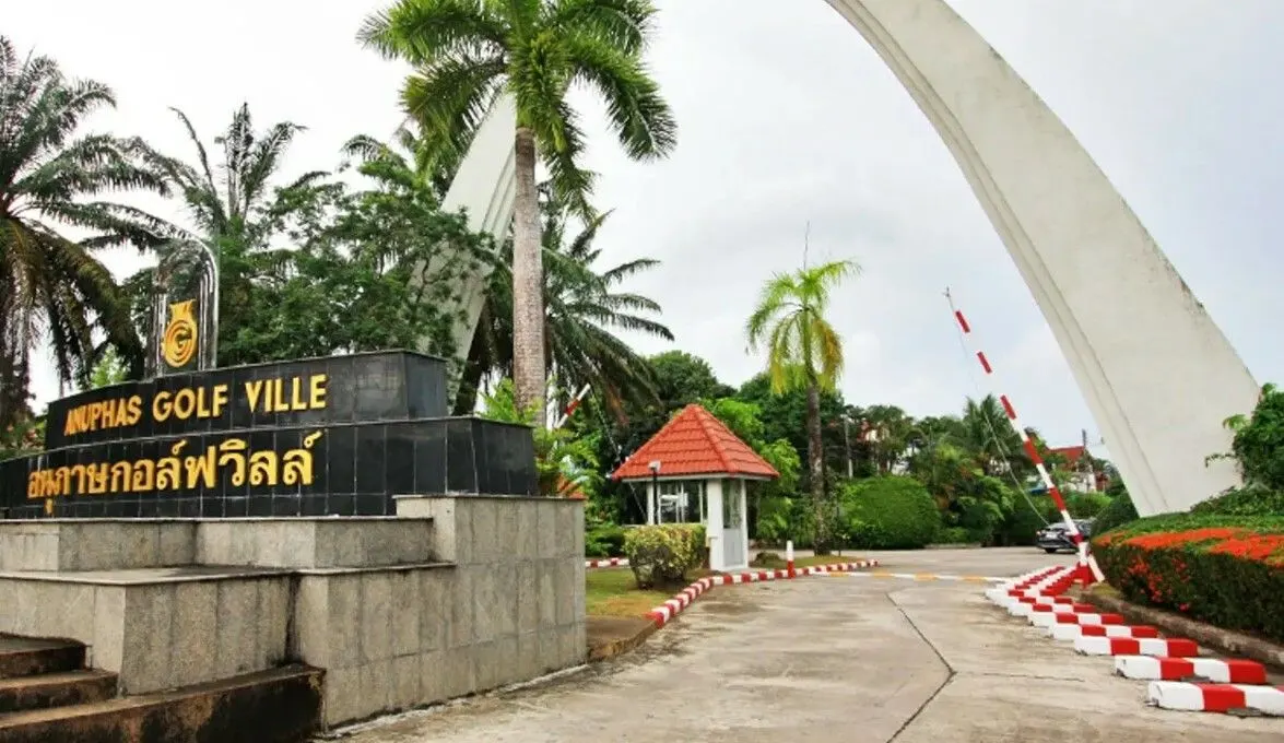 Anuphas Golf Ville