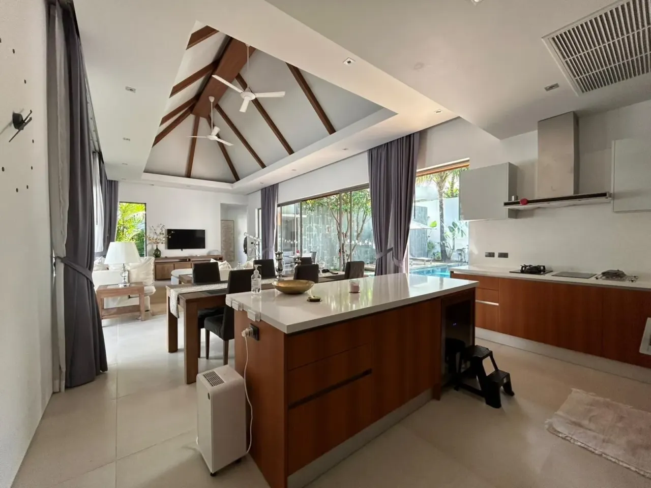 Villa · 3 ห้องนอน · 3 ห้องน้ำ · 390 m²